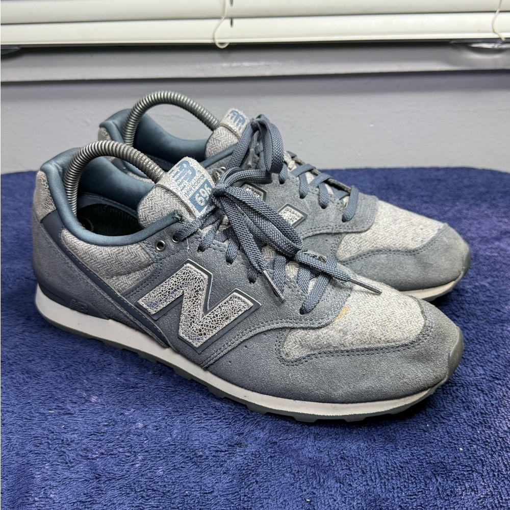 New Balance 696 Gray Sneakers (W9.5)